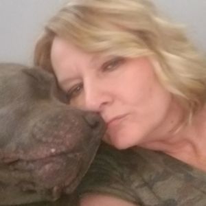 Meet your Posher, Dana